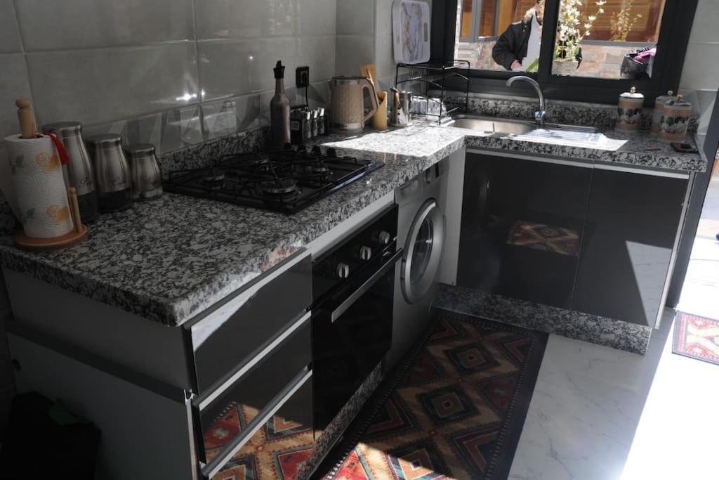 Appartement Meuble Et Bien Situe Meknès Exterior foto