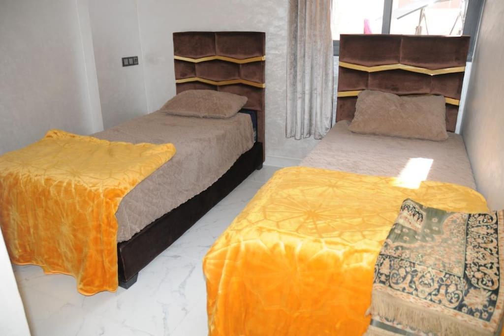 Appartement Meuble Et Bien Situe Meknès Exterior foto
