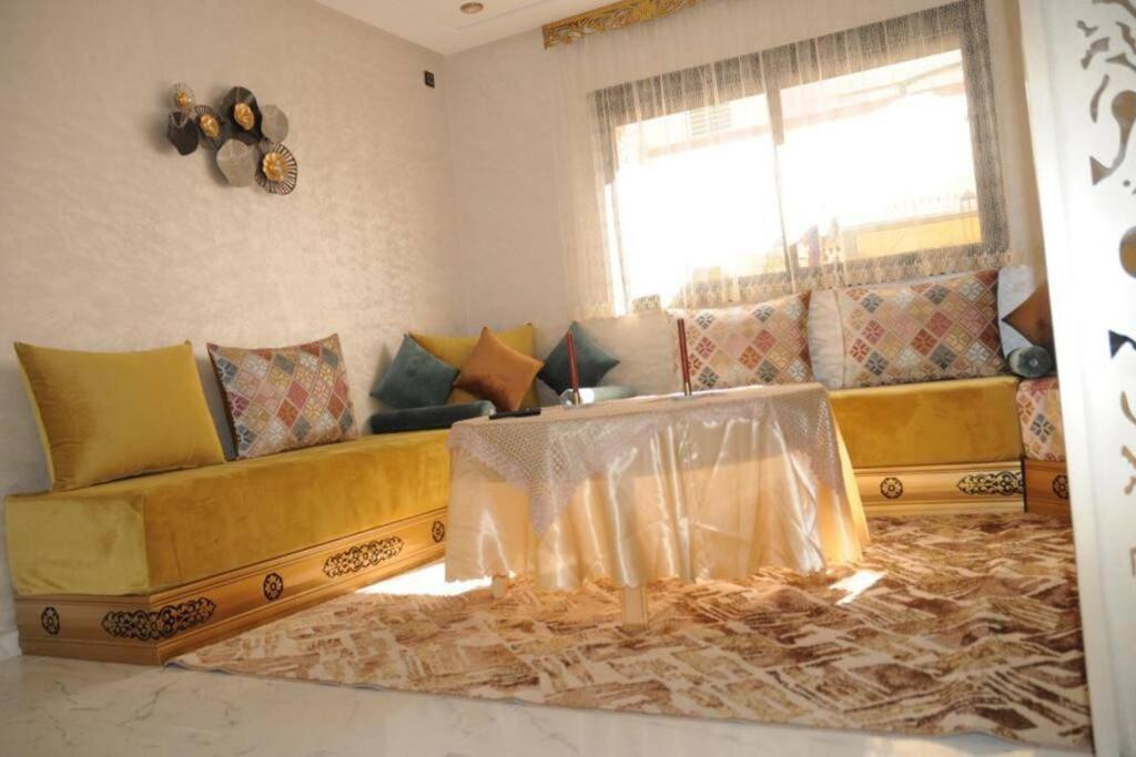Appartement Meuble Et Bien Situe Meknès Exterior foto